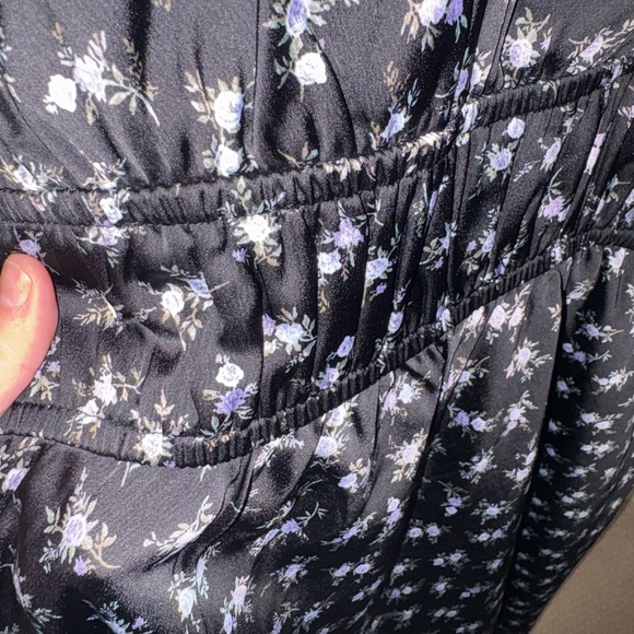 Dress - Picture 4 of 5